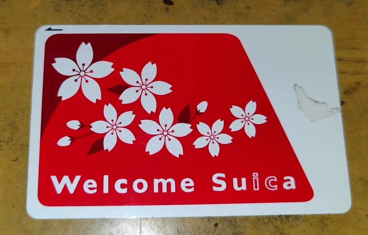 Welcome Suica card with a red cherry blossom design, the IC card for visitors to Japan
